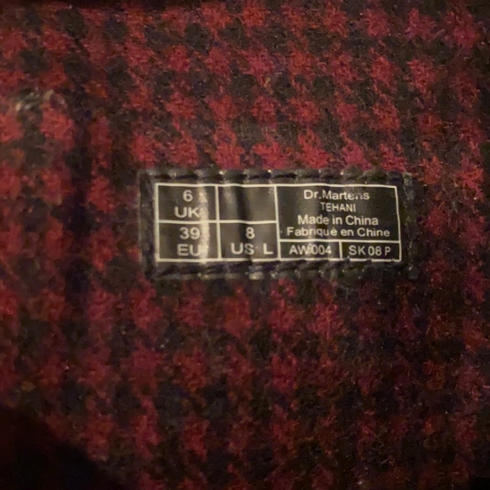 Tehani Dr. Martens w8